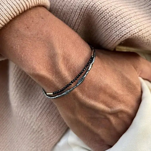 ROUGH CUFF oxidised apyrankė