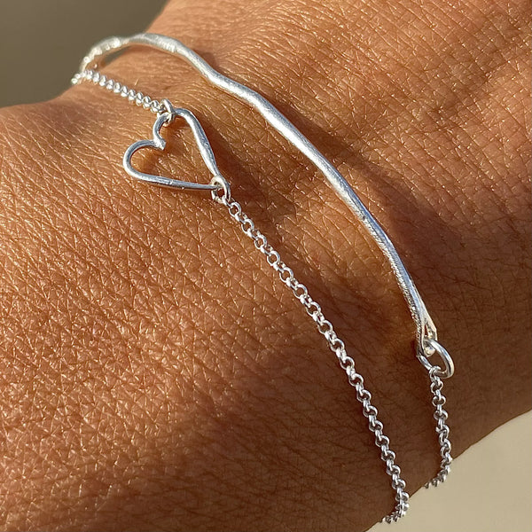 THIN HAND CRAFTED silver apyrankė