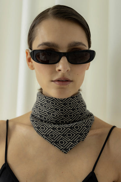 Flow monogram black skarelė