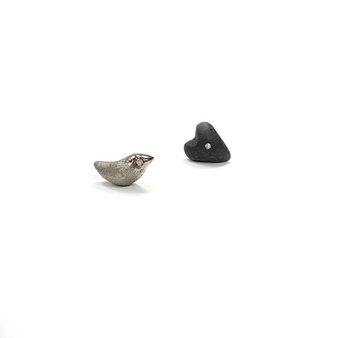Juodi porcelianiniai auskarai SILVER BIRD AND IT BLACK LIVE