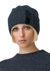 Wool kepurė