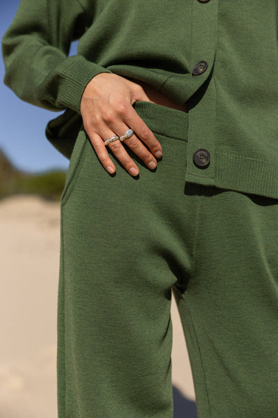 Bene plačios 100% merino kelnės žalia alyvuogė