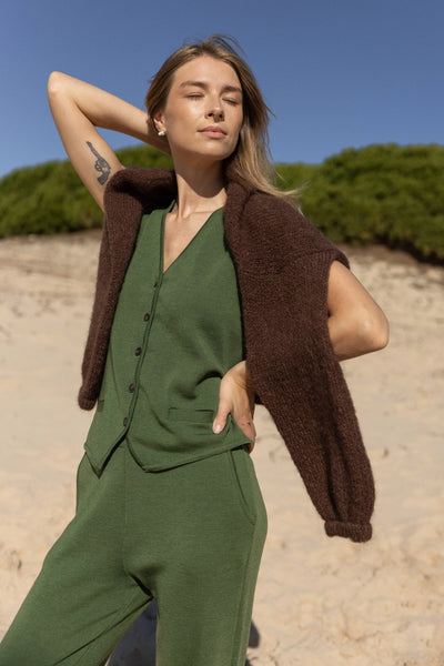 Galante megzta 100% merino liemenė žalia alyvuogė