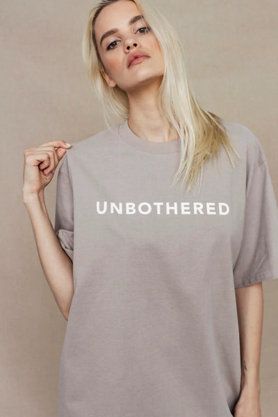 Code c “unbothered” marškinėliai