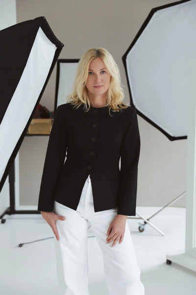 Juodas švarkas Harper