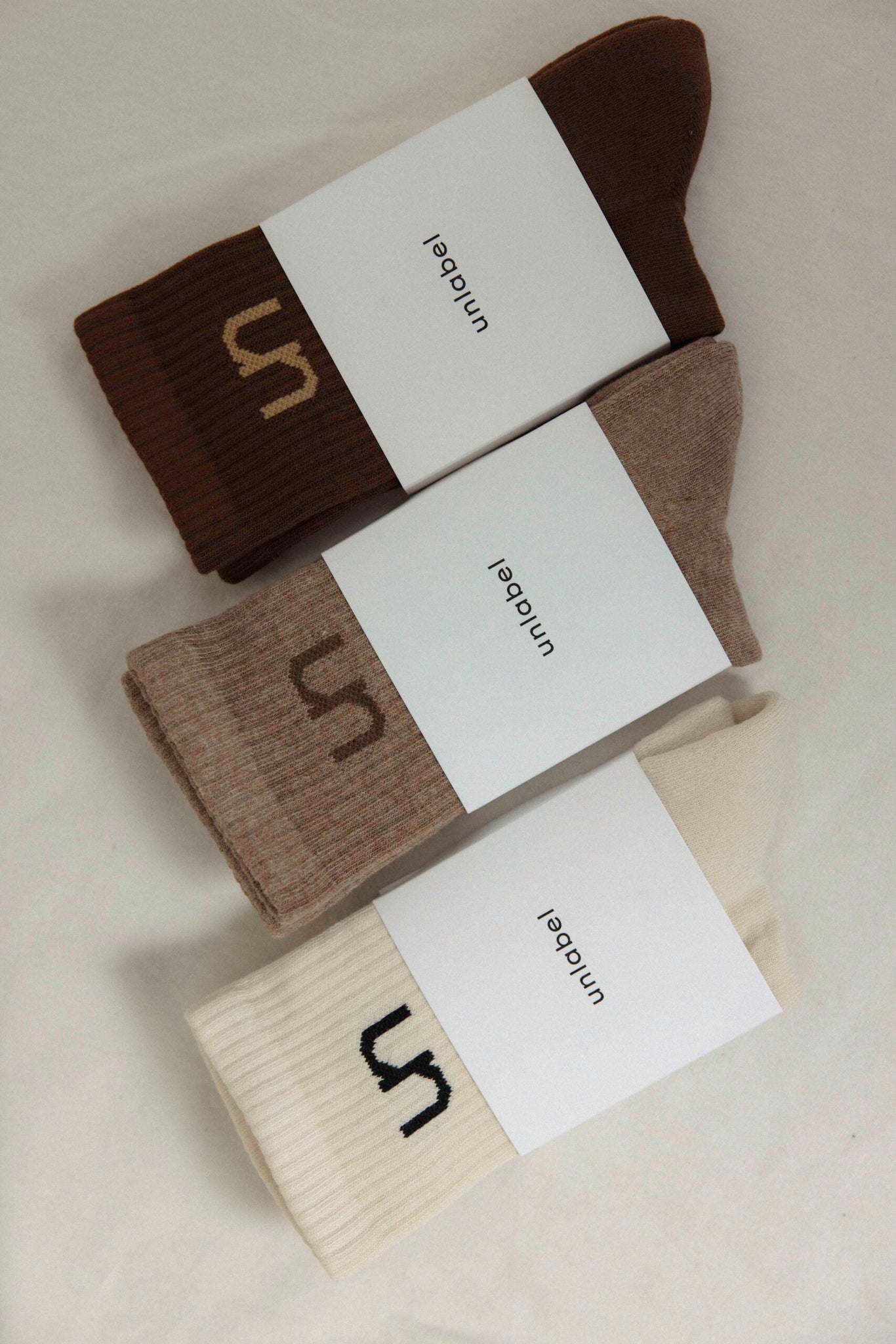 Kojinės l Vanila cream/black