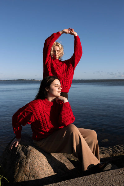 Nonna 100% merino vilnos megztinis su pynėmis raudona