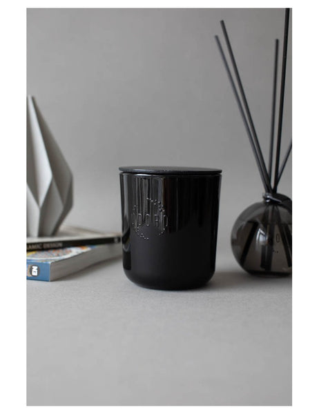 Ambra | Aromatinė sojų vaško žvakė | MOOD