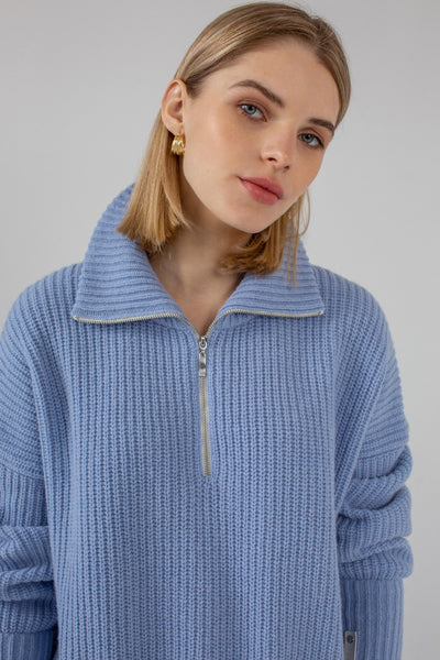 ‘JOLIE’ light blue megztinis