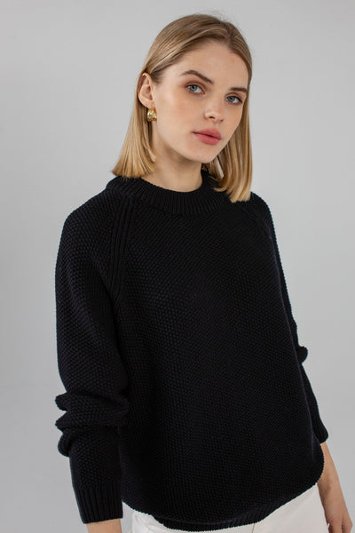‘SUZY’ black megztinis